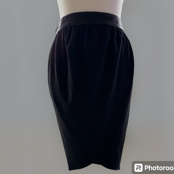 NWT Alice + Olivia Leather Trim Silk Skirt Sz 4 Asymmetrical Classic - Picture 5 of 8